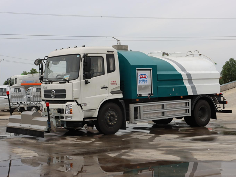  CL5182GQXBEV型纯电动清洗车